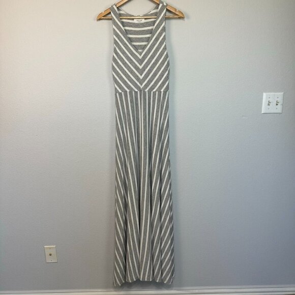 Athleta Dreamin Women's Maxi Dress Sleeveless Pullover Gray White Striped Medium - Picture 1 of 12